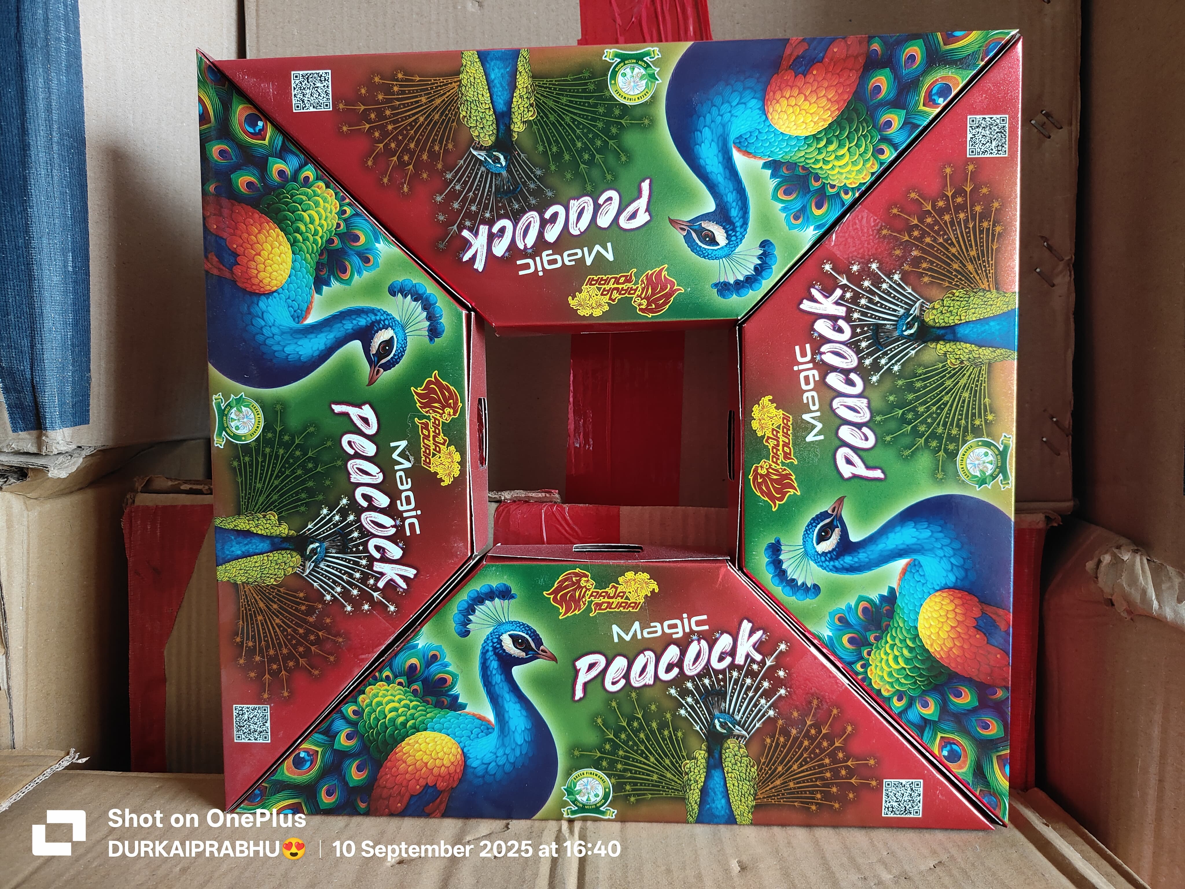 Magic peacock (3 way)